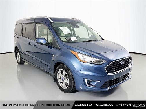 2019 Ford Transit Connect Titanium w/Rear Liftgate
