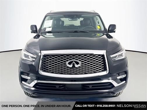 2023 INFINITI QX80 Luxe