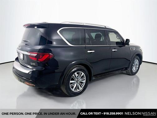 2023 INFINITI QX80 Luxe