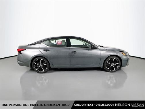 2025 Nissan Altima SR FWD