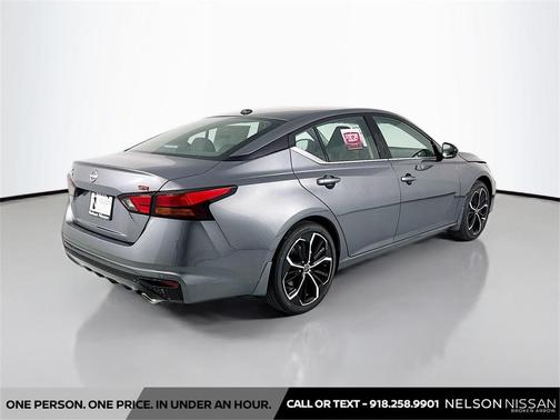2025 Nissan Altima SR FWD