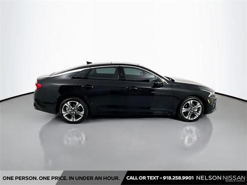 2024 Kia K5 EX