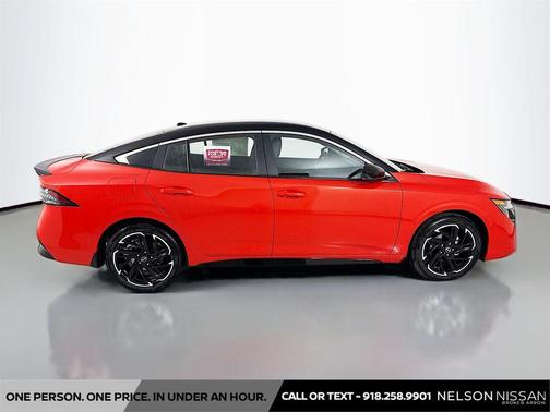 Energetic Ember/Super Black 2026 Nissan Sentra SR