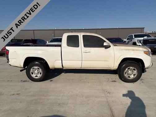 2018 Toyota Tacoma SR