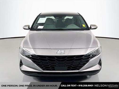 2022 Hyundai ELANTRA SEL
