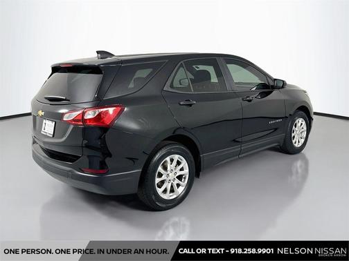 Mosaic Black Metallic 2020 Chevrolet Equinox LS