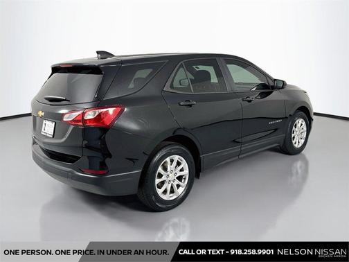 Mosaic Black Metallic 2020 Chevrolet Equinox LS