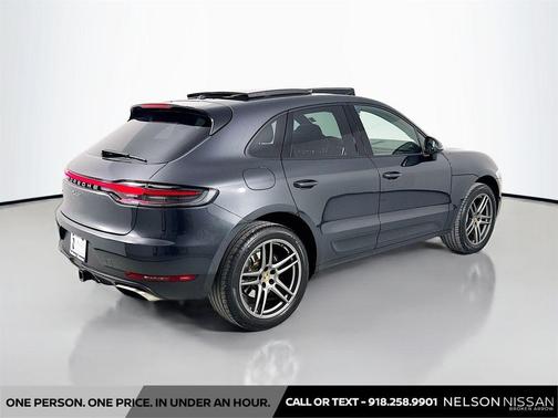 2020 Porsche Macan Base