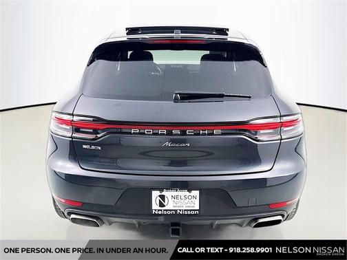 2020 Porsche Macan Base