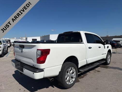 2017 Nissan Titan XD SV
