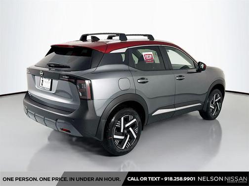 Gun Metallic/Scarlet Ember Tintcoat 2026 Nissan Kicks SV