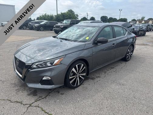 Gun Metallic 2020 Nissan Altima SR FWD