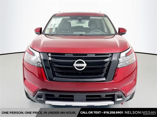 2025 Nissan Pathfinder Platinum 4WD