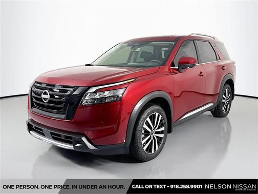 2025 Nissan Pathfinder Platinum 4WD