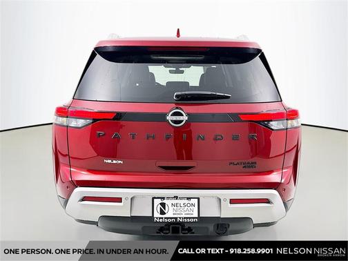 2025 Nissan Pathfinder Platinum 4WD