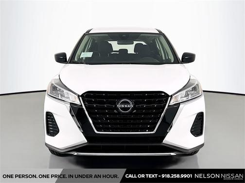 2025 Nissan Kicks S