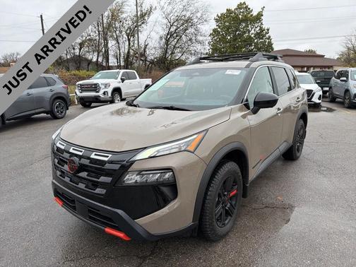 2025 Nissan Rogue Rock Creek