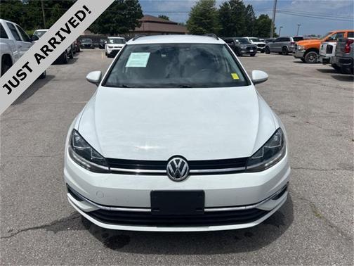 2019 Volkswagen Golf SportWagen TSI S