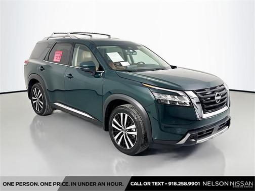 2024 Nissan Pathfinder Platinum FWD