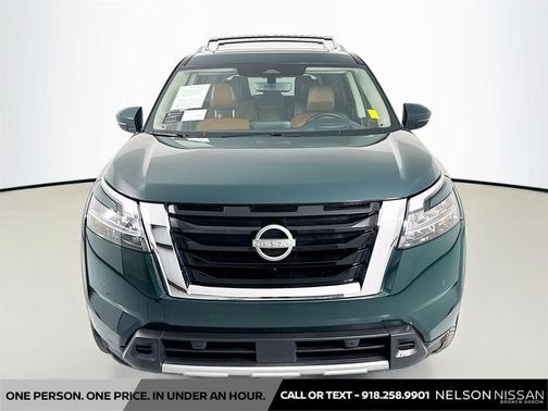2024 Nissan Pathfinder Platinum FWD