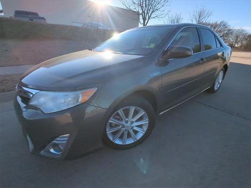 2013 Toyota Camry Hybrid LE