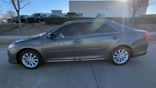 2013 Toyota Camry Hybrid LE