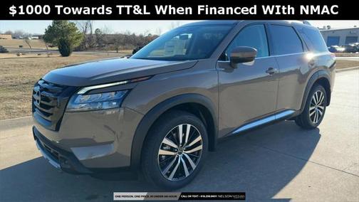 2025 Nissan Pathfinder Platinum 4WD