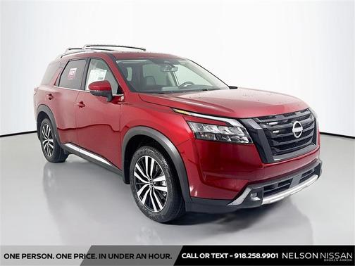 2025 Nissan Pathfinder Platinum 4WD