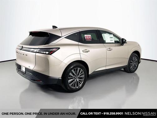 Champagne Silver Metallic 2026 Nissan Murano SL