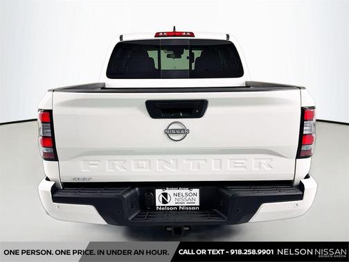Glacier White 2026 Nissan Frontier SV