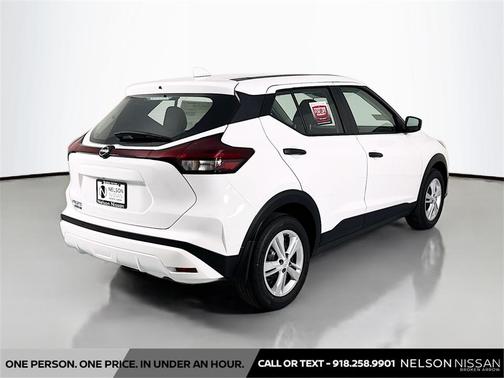 2025 Nissan Kicks S