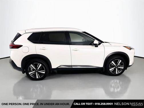 Pearl White Tricoat 2023 Nissan Rogue Platinum