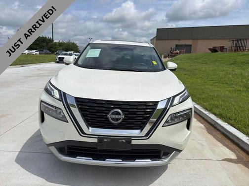 Pearl White Tricoat 2023 Nissan Rogue Platinum
