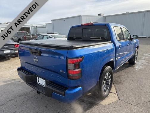 2024 Nissan Frontier SL