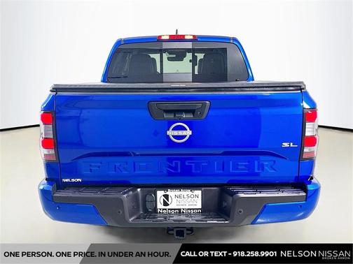2024 Nissan Frontier SL