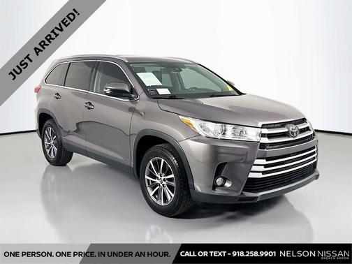 Predawn Gray Mica 2019 Toyota Highlander XLE
