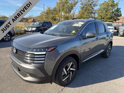 2025 Nissan Kicks SV