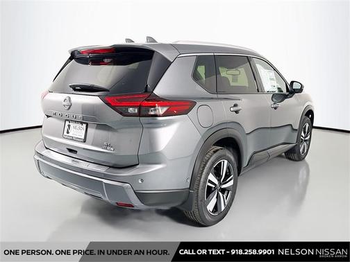 2025 Nissan Rogue SL