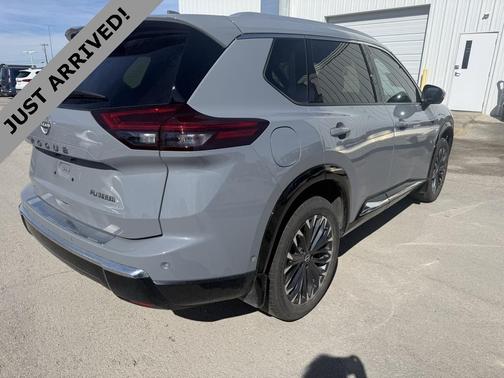 2024 Nissan Rogue Platinum