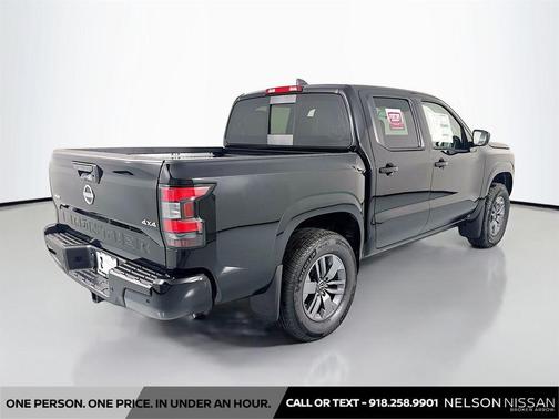Super Black 2026 Nissan Frontier SV