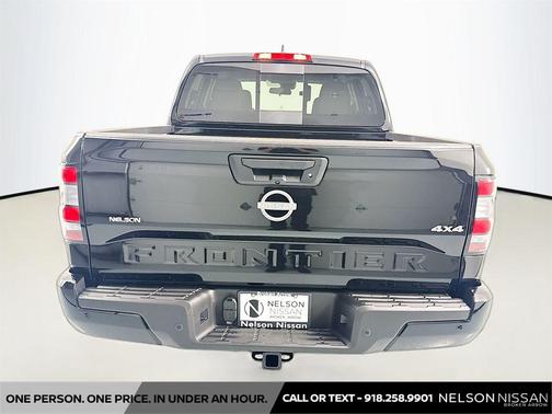 Super Black 2026 Nissan Frontier SV