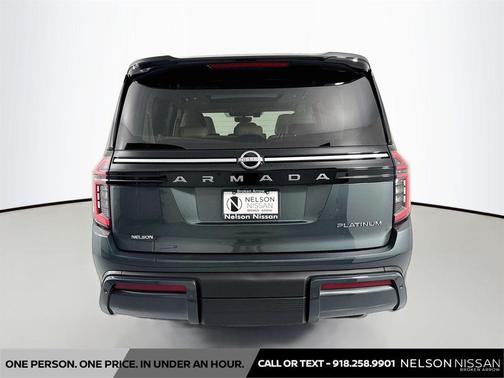 Alpine Metallic/Super Blk 2026 Nissan Armada Platinum