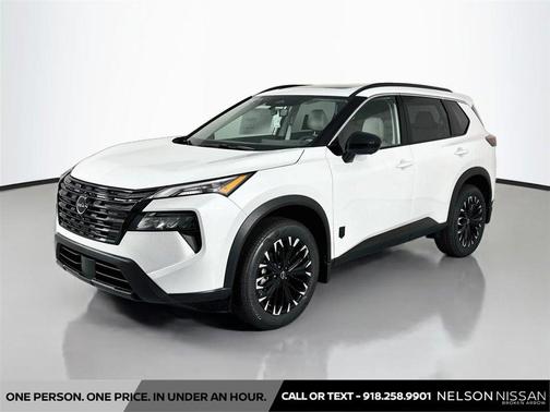 Everest White Pearl Tricoat 2026 Nissan Rogue Dark Armor