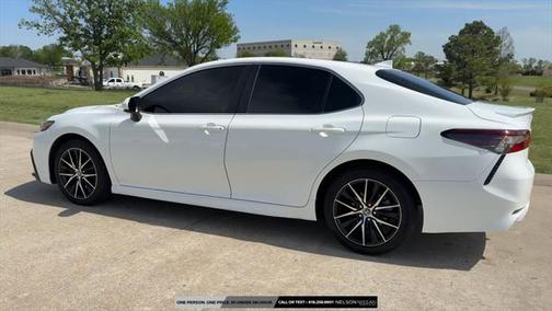 2021 Toyota Camry SE