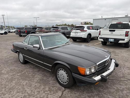1988 Mercedes-Benz S-Class 560 SL