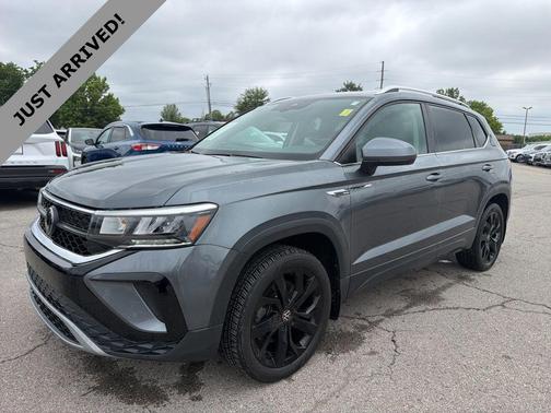 Gray 2023 Volkswagen Taos 1.5T SE