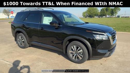 2025 Nissan Pathfinder SL 4WD