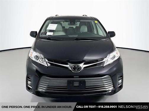 2019 Toyota Sienna XLE