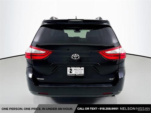 2019 Toyota Sienna XLE