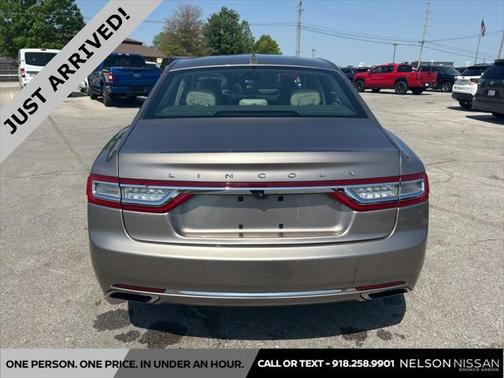 2018 Lincoln Continental Select